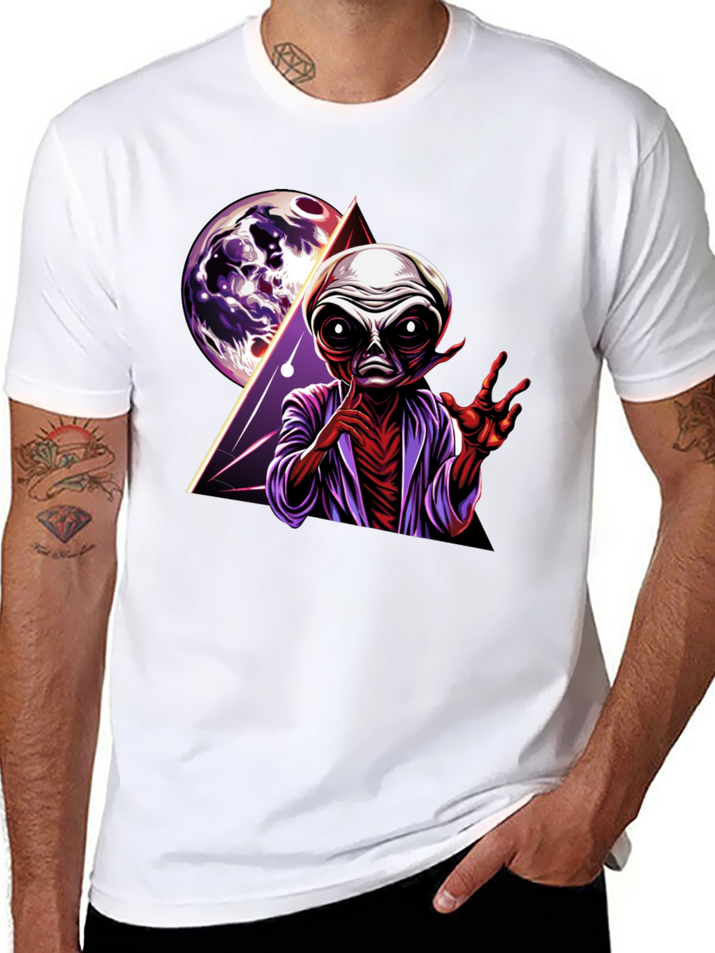 Alien Graphic Print Tee - Retro Space Design